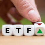 SEC headquarters with crypto ETF logos, including Solana, XRP, Litecoin, and Dogecoin